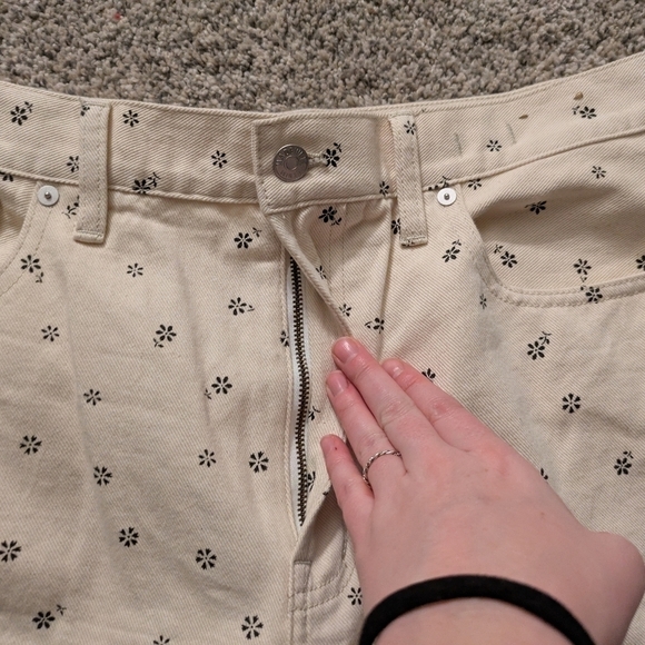 Madewell Perfect Vintage Straight Jean in Daisy Drizzle - Picture 6 of 11